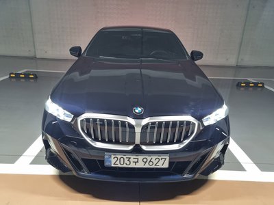 BMW 5 SERIES - 1