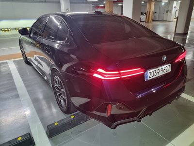BMW 5 SERIES - 2