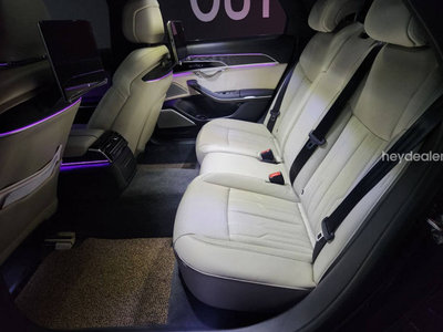 2023 AUDI A8 photo 7