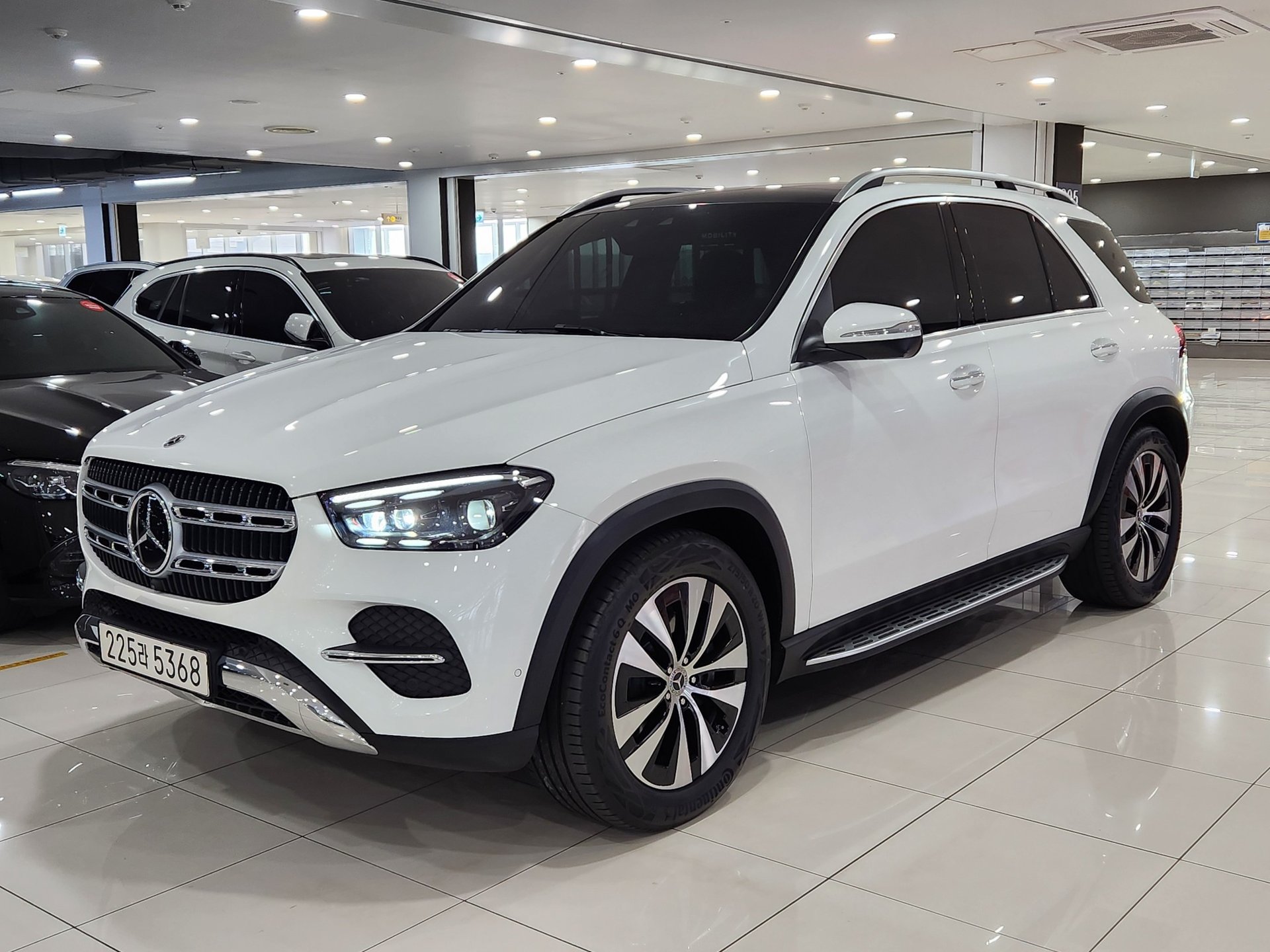 MERCEDES-BENZ GLE - View 1