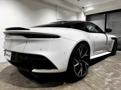 ASTON MARTIN DBS SUPERLEGGERA - 4