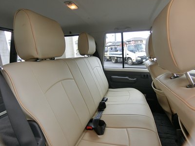 2014 Toyota LAND CRUISER 70 — миниатюра 16