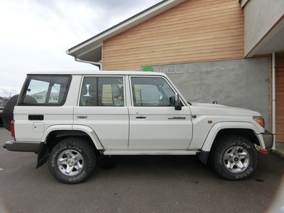 2014 Toyota LAND CRUISER 70 — миниатюра 50