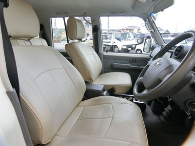 2014 Toyota LAND CRUISER 70 — миниатюра 15