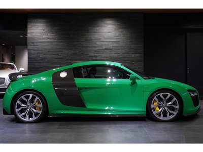 صورة 10 لـ 2014 AUDI R8