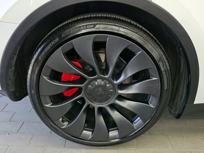 TESLA MODEL Y - 6