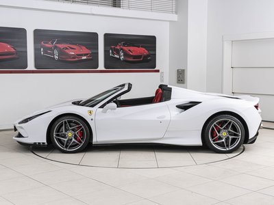 صورة 9 لـ 2022 FERRARI F8 SPIDER