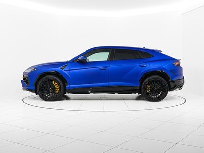 LAMBORGHINI URUS - 5
