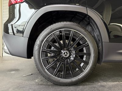 MERCEDES-BENZ GLB - 9