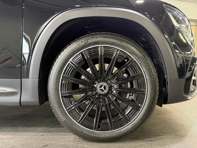 MERCEDES-BENZ GLB - 8