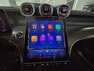 MERCEDES-BENZ GLC - 8