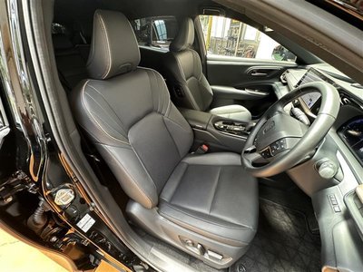 صورة 21 لـ 2023 Toyota CROWN SPORT