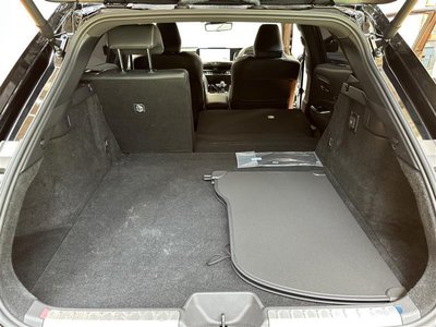 صورة 27 لـ 2023 Toyota CROWN SPORT