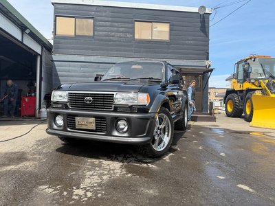 TOYOTA LAND CRUISER - 1