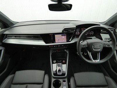 2025 AUDI S3 SPORTBACK 照片 2