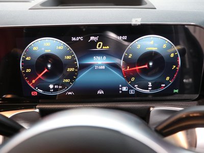 2022 Mercedes-BENZ GLB — миниатюра 26