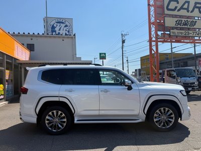 2026 Toyota LAND CRUISER 300 — миниатюра 14