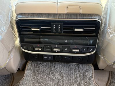 2026 Toyota LAND CRUISER 300 — миниатюра 41