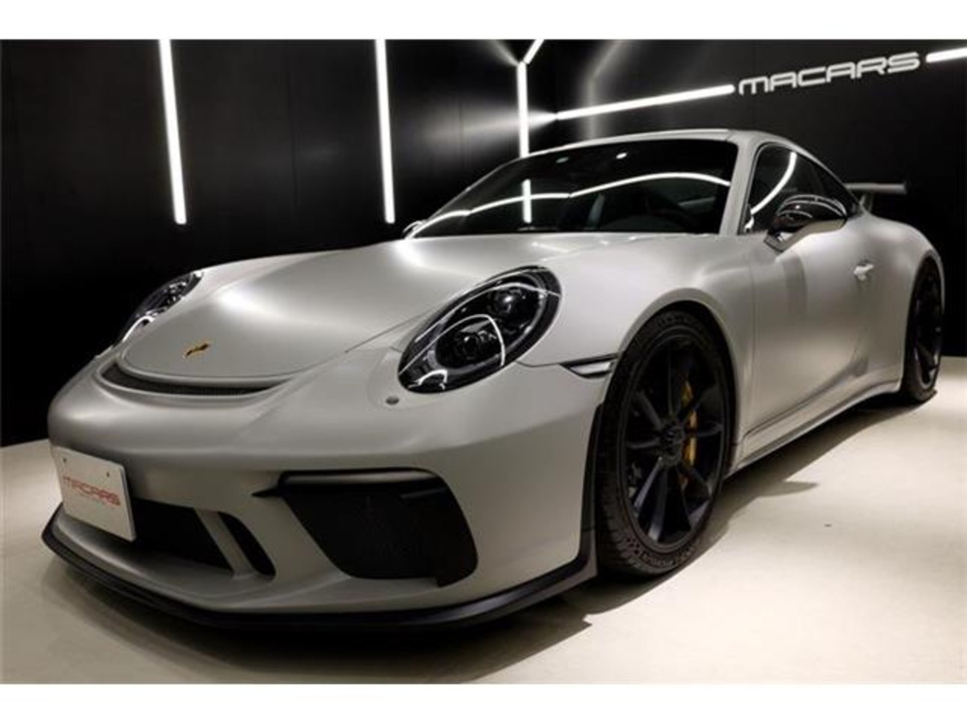 PORSCHE 911 - View 1