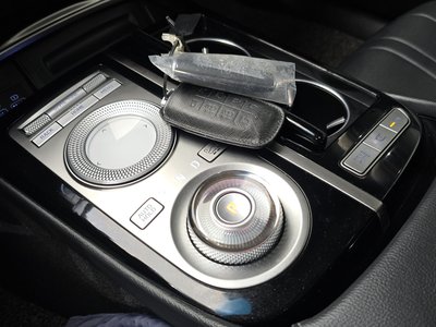 GENESIS G80 (RG3) - 9