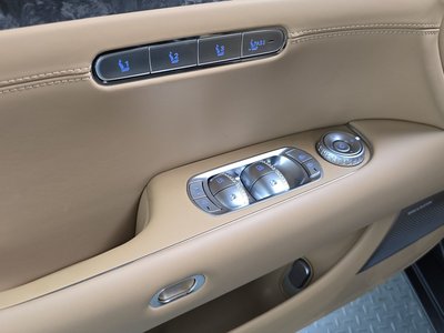 2025 Genesis G90 (RS4) thumbnail 14