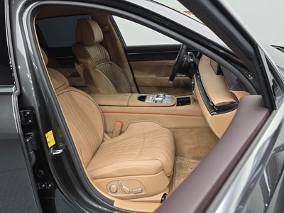 2025 Genesis G90 (RS4) thumbnail 12