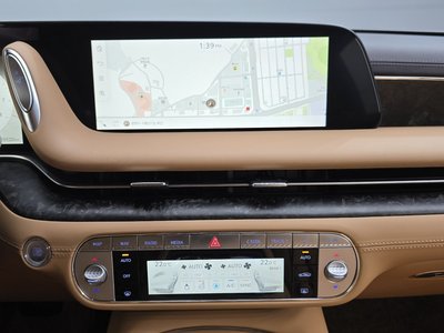 2025 Genesis G90 (RS4) thumbnail 16