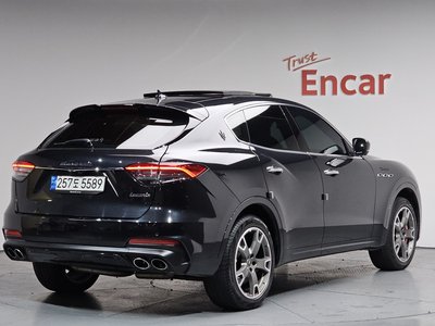 MASERATI LEVANTE - 2