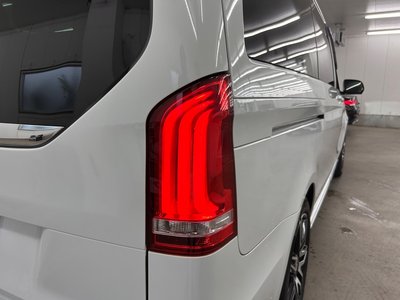 2023 Mercedes-BENZ V-CLASS photo 8