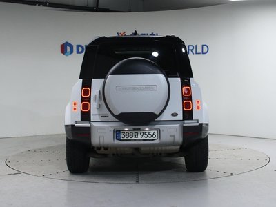 LAND ROVER DEFENDER - 3