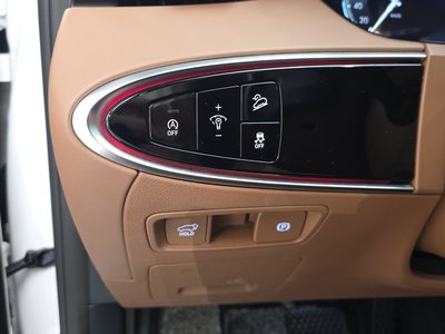 2022 Genesis GV70 thumbnail 31