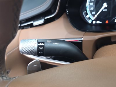2022 Genesis GV70 thumbnail 28