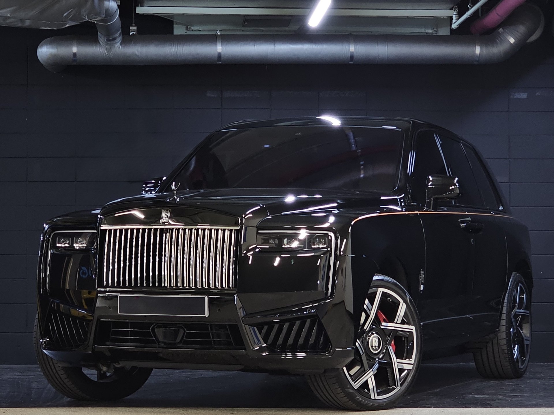 ROLLS ROYCE CULLINAN - View 1