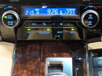 2023 TOYOTA ALPHARD photo 9
