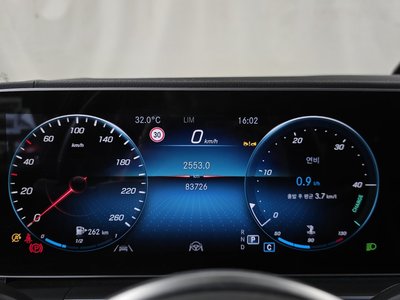 2022 Mercedes-BENZ GLE thumbnail 11