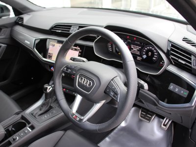 2025 AUDI Q3 缩略图 21