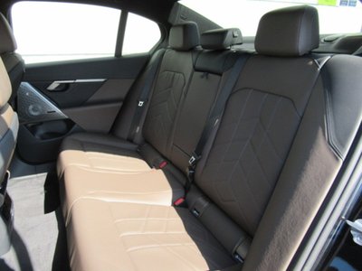 2025 BMW I5 缩略图 30