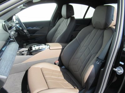 2025 BMW I5 缩略图 29