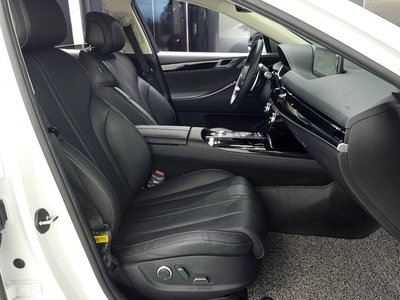 GENESIS G80 (RG3) - 10