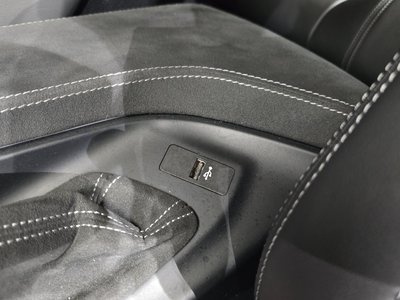 2018 BMW M4 缩略图 30