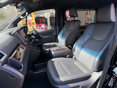 صورة مصغرة 16 لـ 2020 Toyota GRAND ACE
