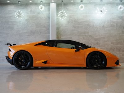 LAMBORGHINI HURACAN - 8
