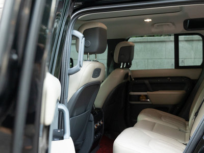 2021 LAND Rover DEFENDER 照片 7