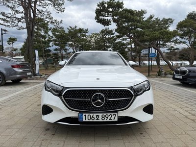 MERCEDES-BENZ E-CLASS - 2