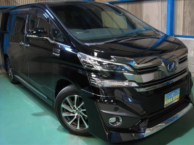 TOYOTA VELLFIRE - 1