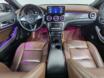 MERCEDES-BENZ GLA - 4