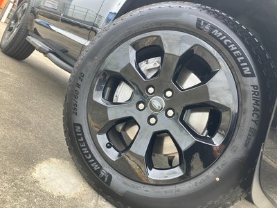 LAND ROVER DEFENDER - 7