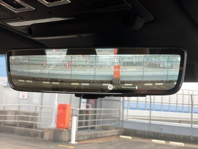 LAND ROVER DEFENDER - 8