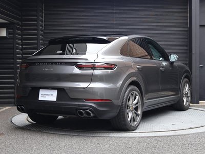 2021 Porsche CAYENNE 照片 2