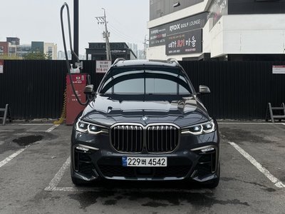 BMW X7 - 1